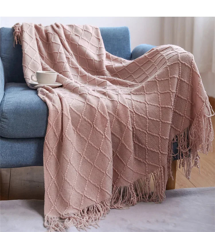 Knitted Throw Blanket with Tassels – Soft and Stylish Nordic Home Décor