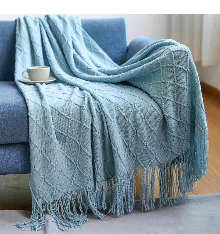 Knitted Throw Blanket with Tassels – Soft and Stylish Nordic Home Décor