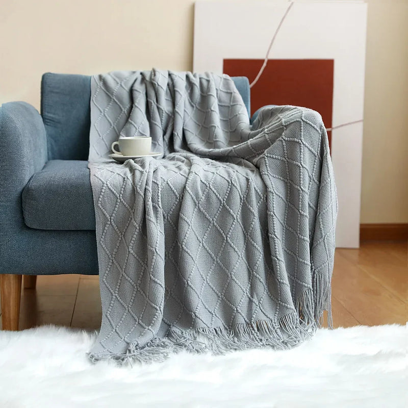 Knitted Throw Blanket with Tassels – Soft and Stylish Nordic Home Décor