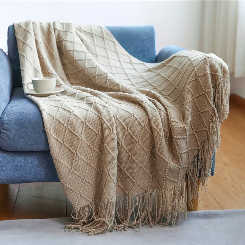 Knitted Throw Blanket with Tassels – Soft and Stylish Nordic Home Décor