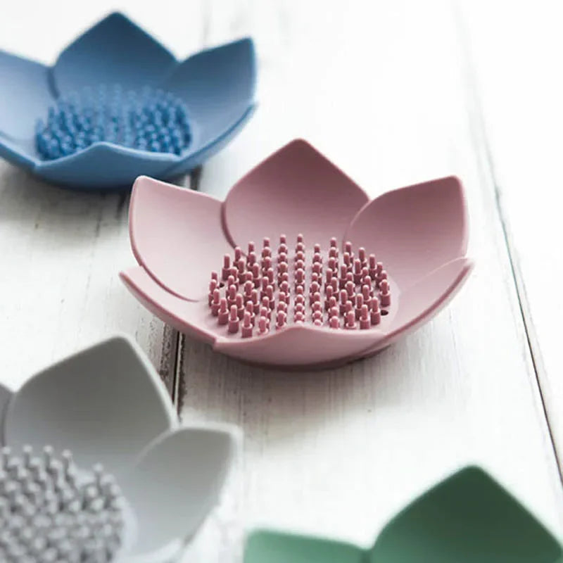 Lotus Shape Non-Slip Silicone Soap Tray – Bathroom Draining Soap Dish